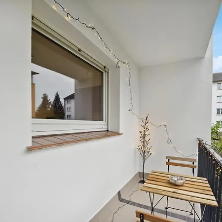 1 Zi. Wohnung, 34m², Parken, Messe Dus 아파트 뒤스부르크